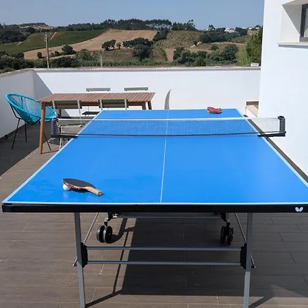 Casa de Férias 4 Bed - Sleeps 8 - Pool - Garden - Parking *