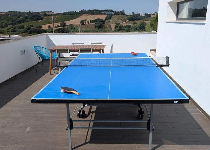 Casa de Férias 4 Bed - Sleeps 8 - Pool - Garden - Parking *